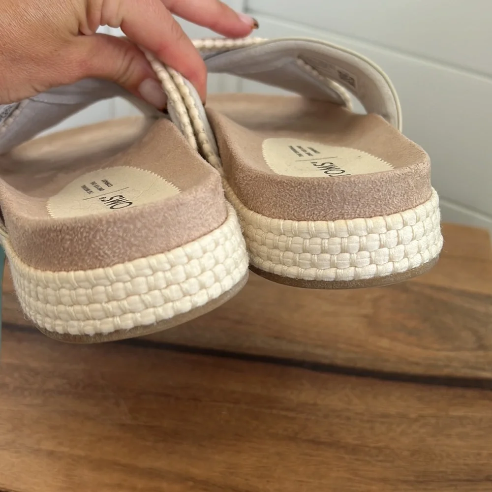 Toms sandals new with tag - Picture 9 of 15